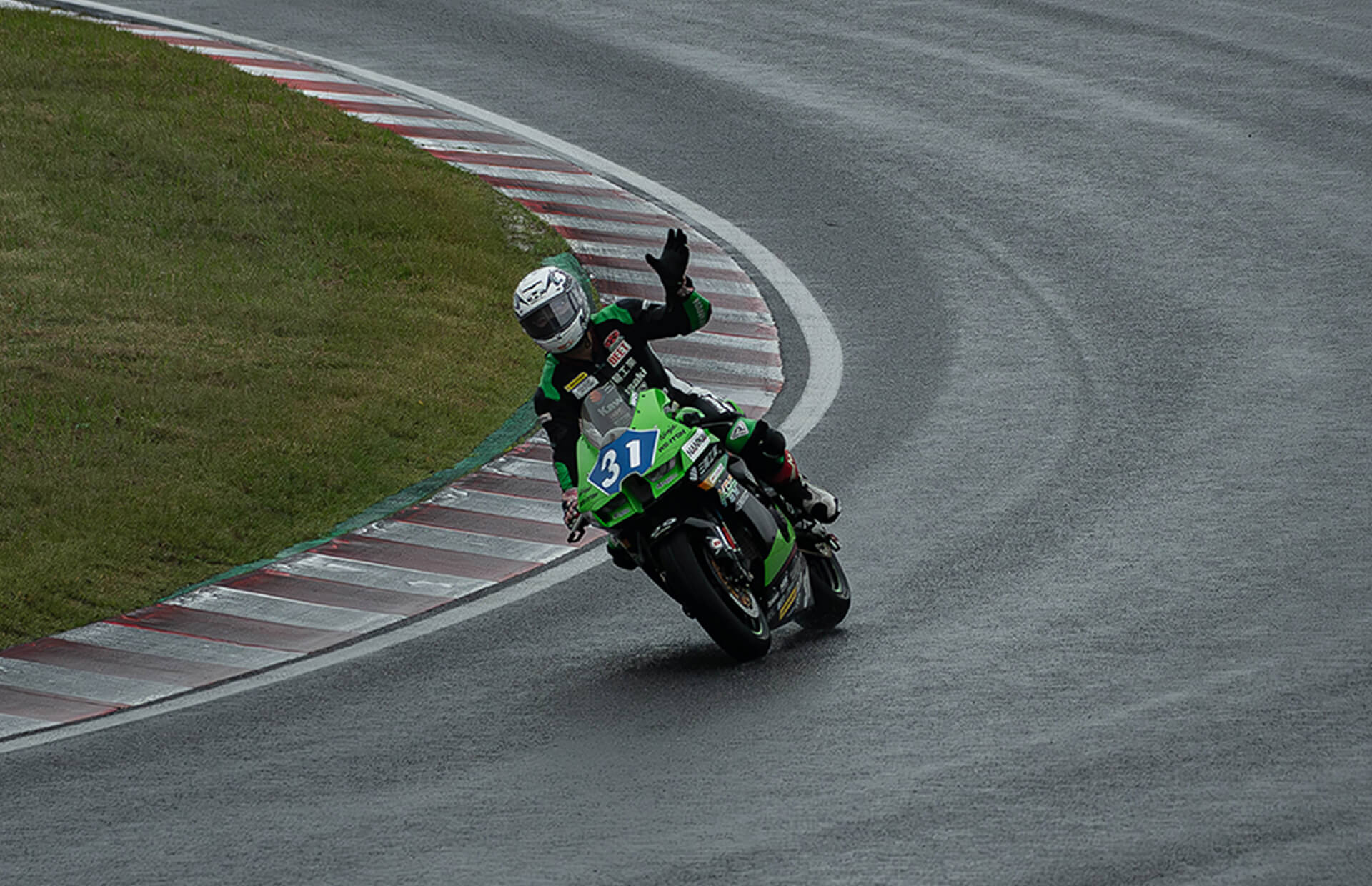 ロードレース写真2枚目