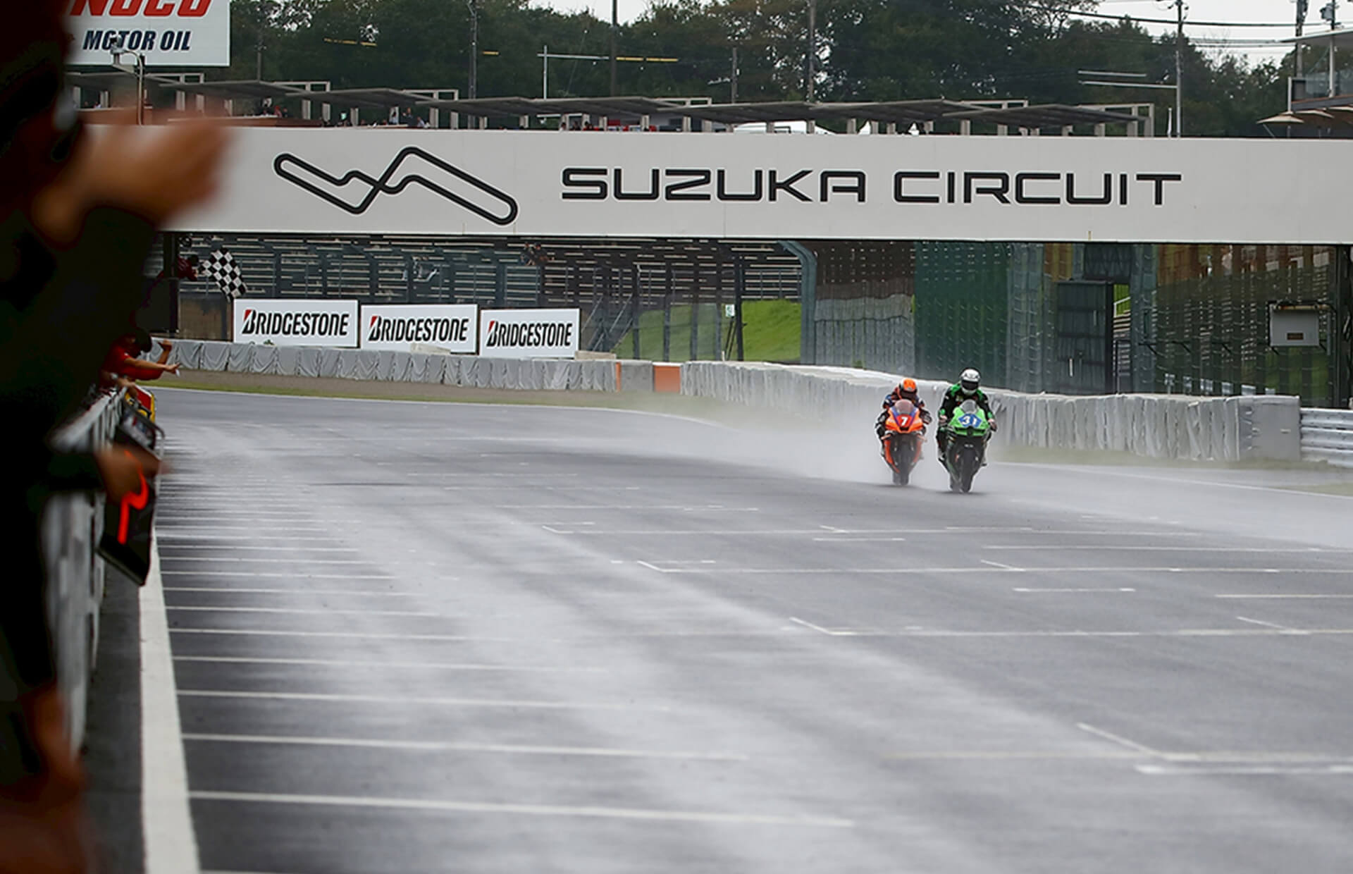 ロードレース写真5枚目